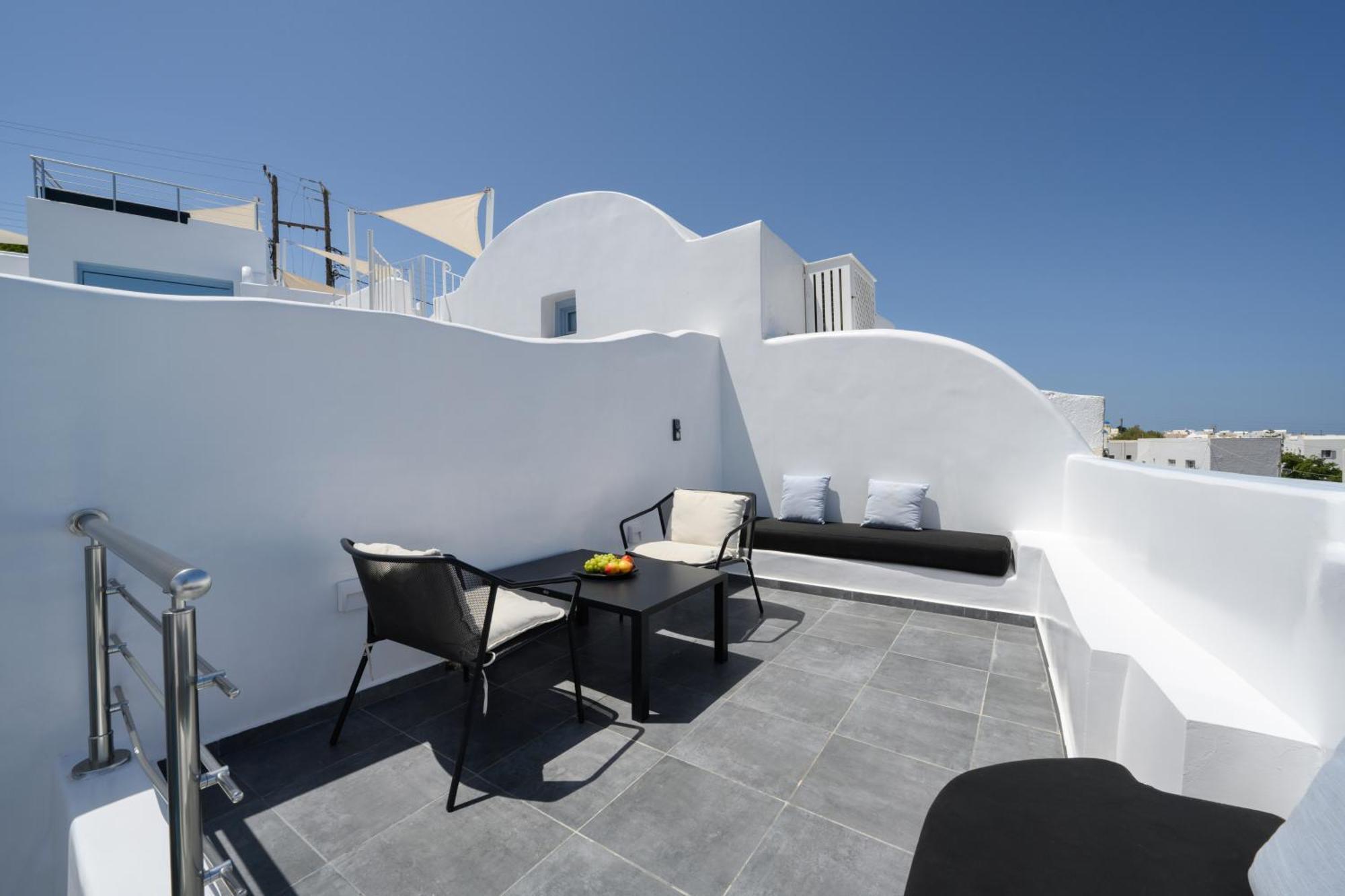 Sole D'Oro Luxury Suites Oia  Exterior photo