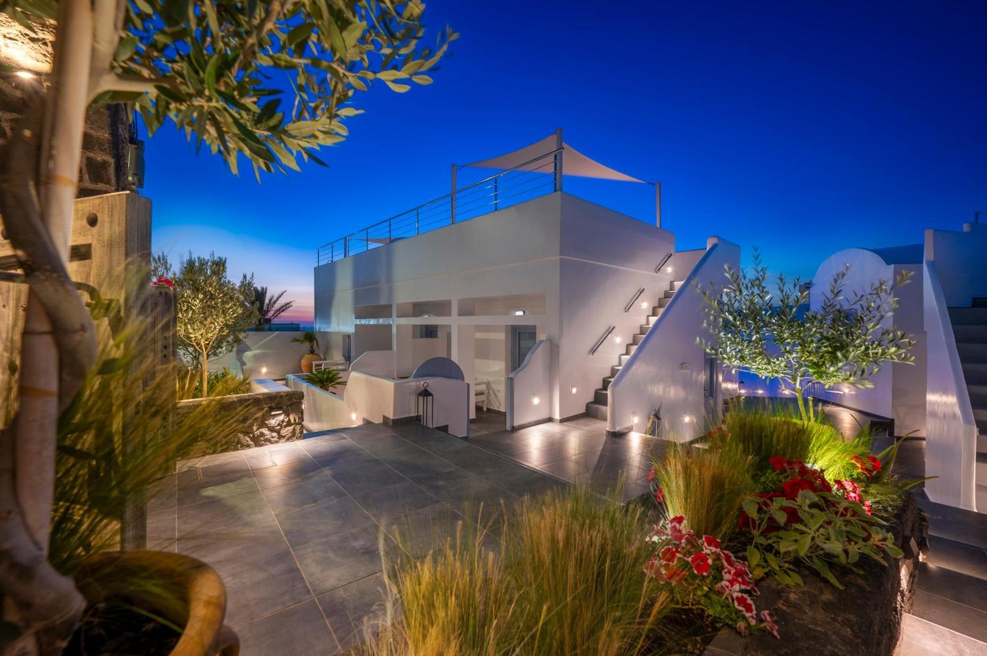 Sole D'Oro Luxury Suites Oia  Exterior photo