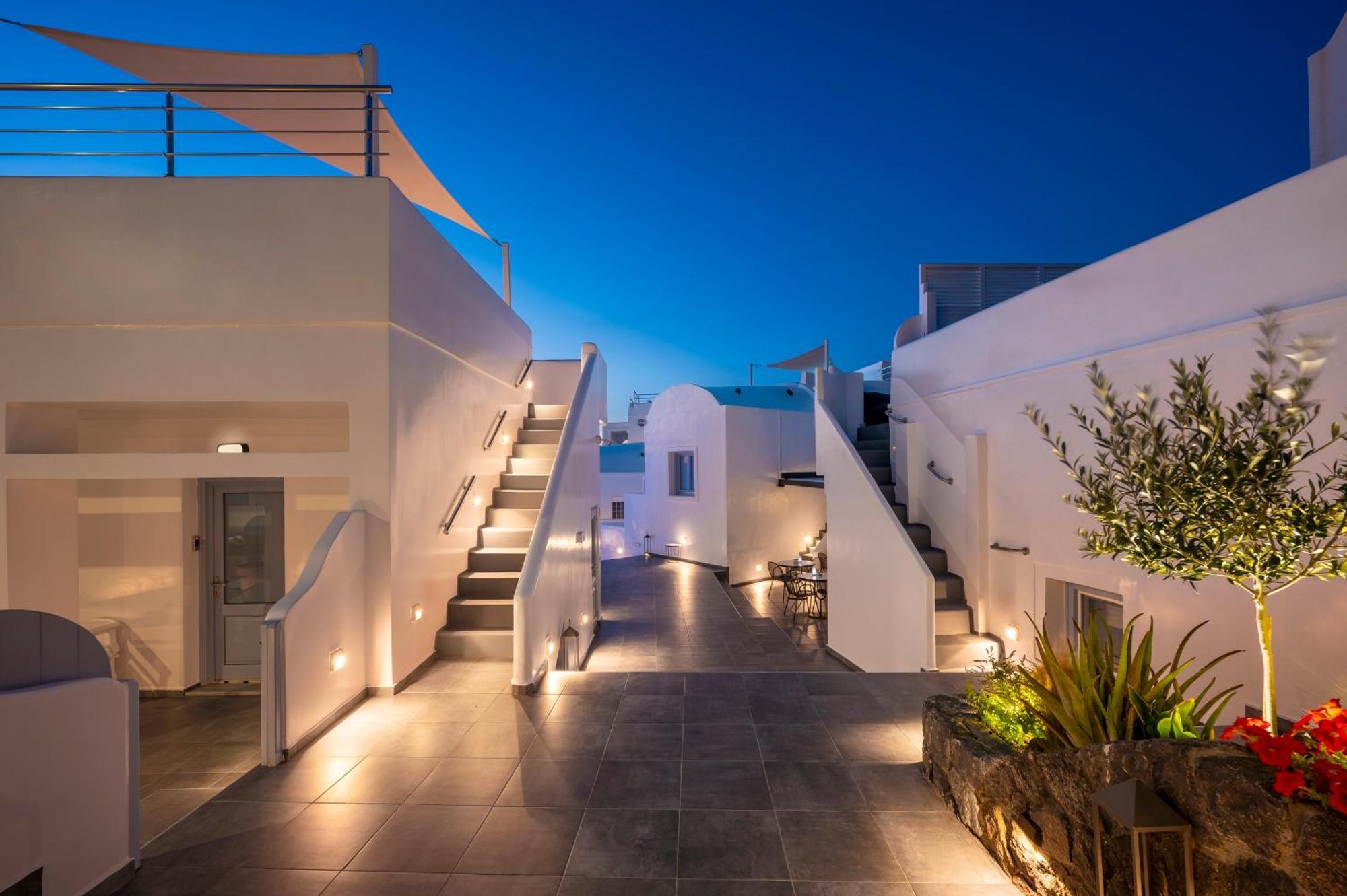 Sole D'Oro Luxury Suites Oia  Exterior photo